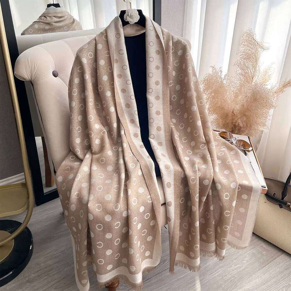 New Spring and Autumn Women Elegance Print Shawl Brand Designer Lady Golden Thread long Scarf Muslim Wrap Headscarf Pashmina XJ260304