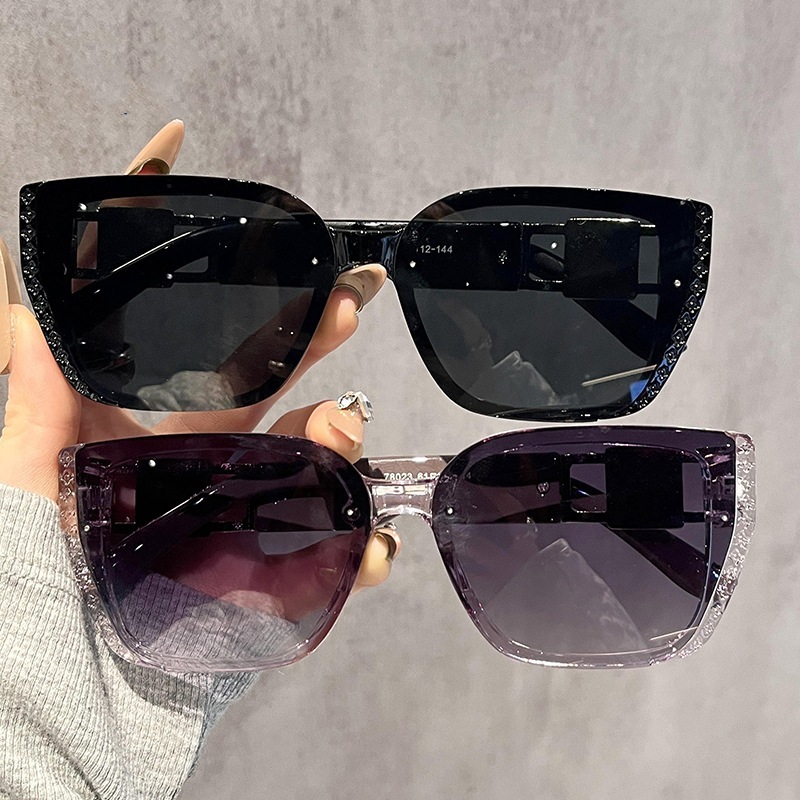 New Fashion Large Frame Outdoor Sports Sunglasses Fashion Simple Sunshade Sunglasses High End Personalized Trendy Brand Designer Sunglasses Wholesale