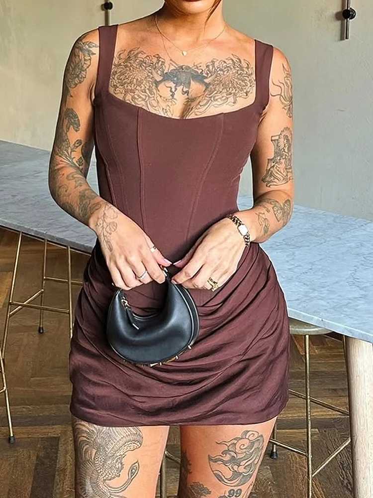 Weird Puss Elegant Christmas Dress Women Low Chest Sleeveless Ruched Patchwork Peach Hip Birthday Party Dating Skinny Clubwear M260304