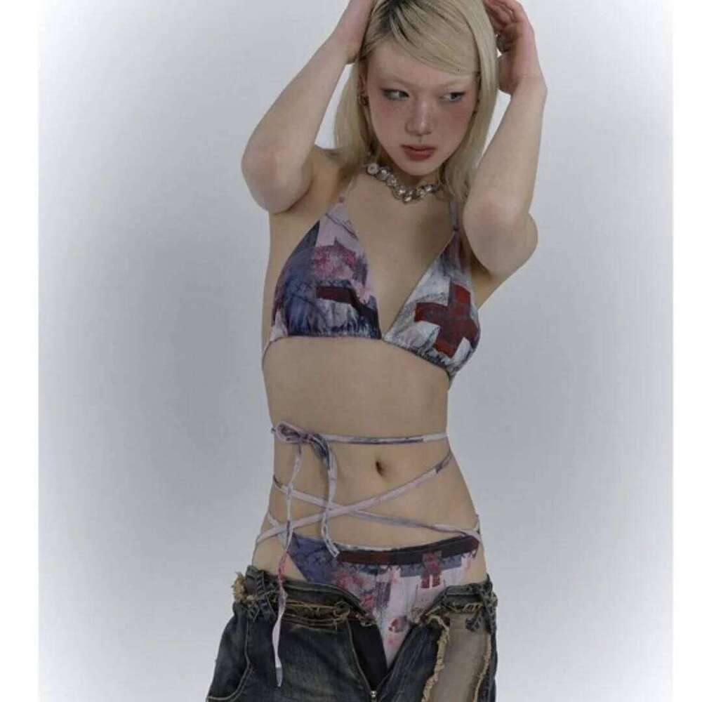 Summer new romantic original pure desire millennium spicy girl niche unique printed strap bikini swimsuit set Y260303