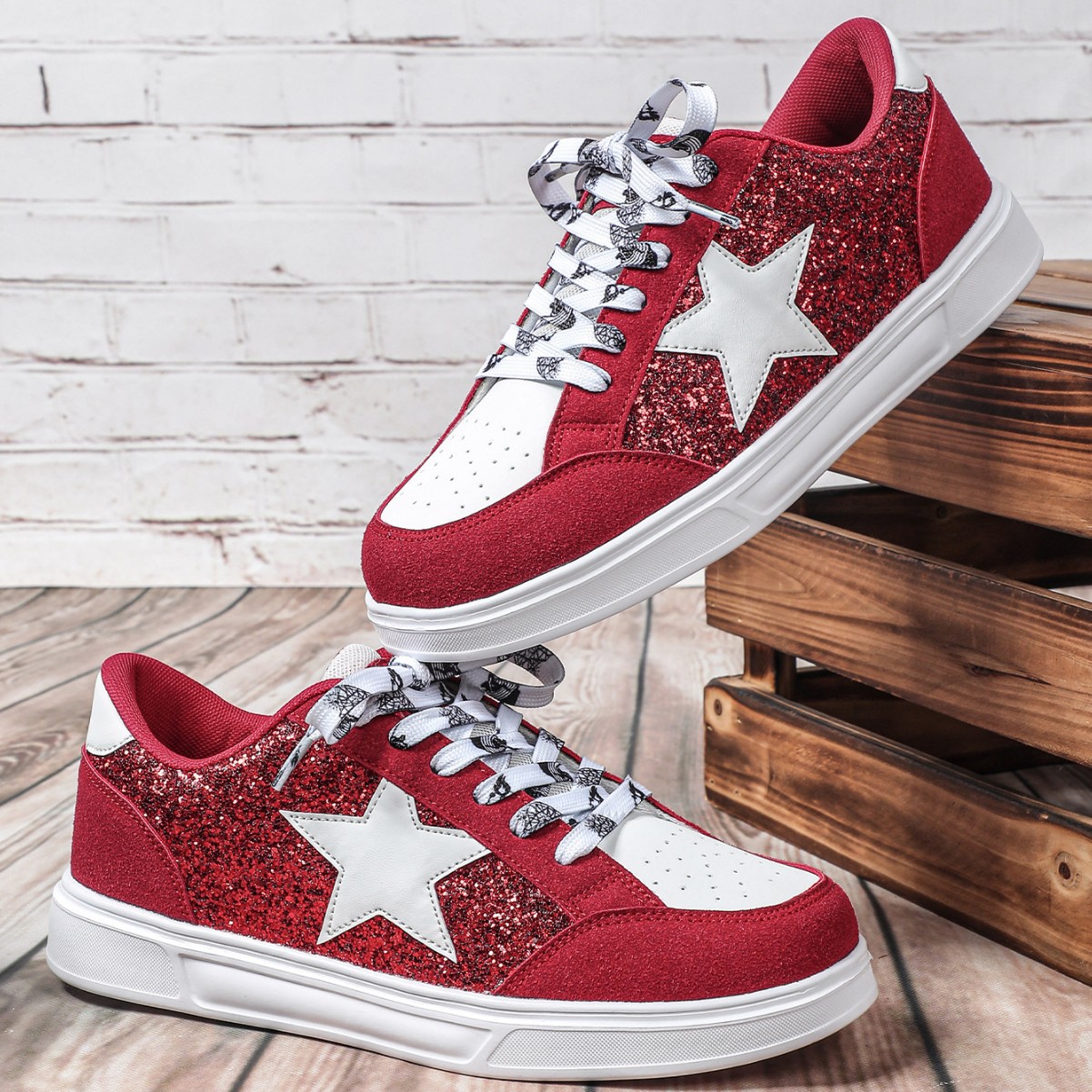New Design Cross-border Best-selling Skateboarding Shoes Trendy Fashion Sports Shoes Couple Style Glitter-Adorned Versatile Outdoor Leisure Shoes Free