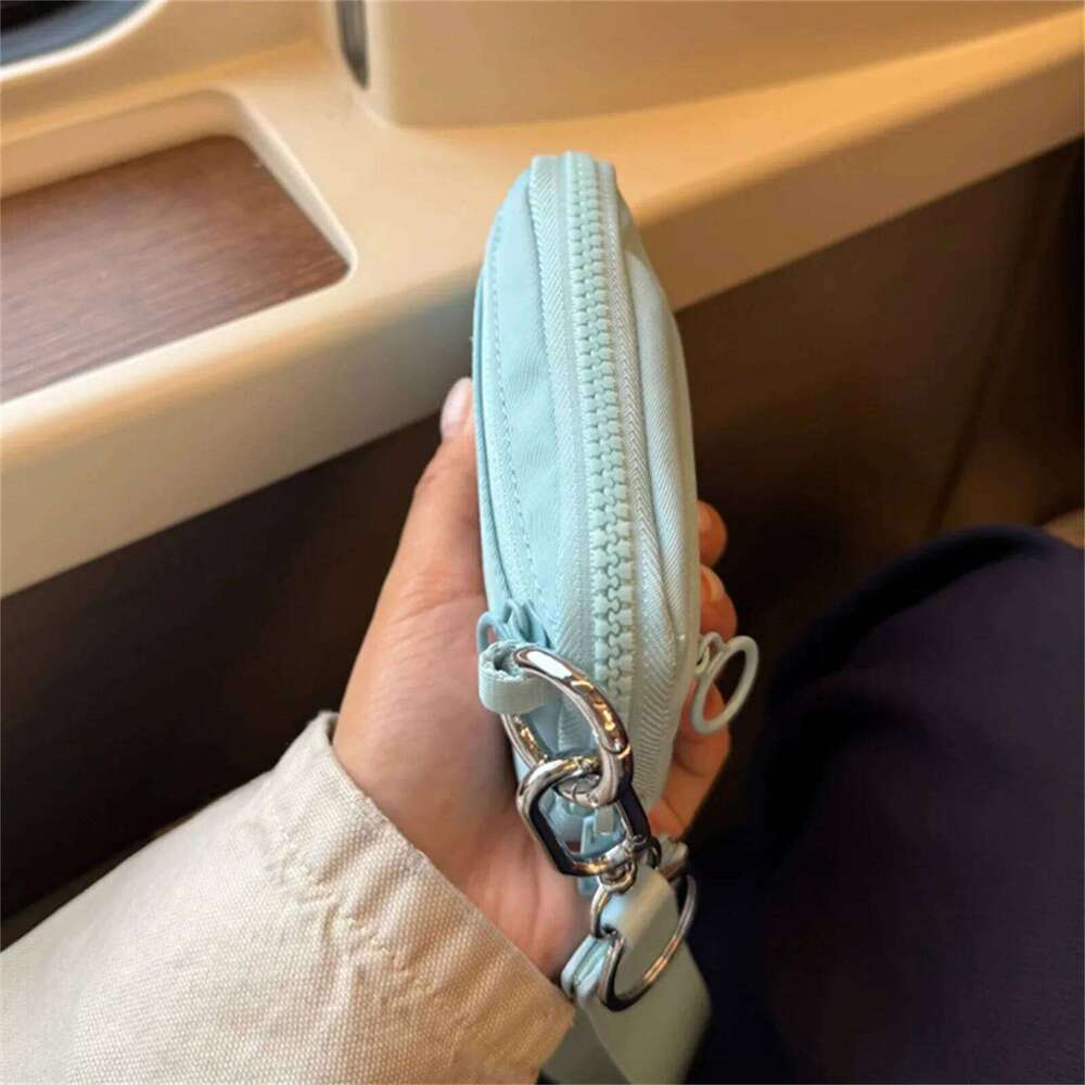 Wristlet Wallets Women Zipper Coin Purse Lightweight Keychain Wallet for Travel Credit Card Holder Phone C260304