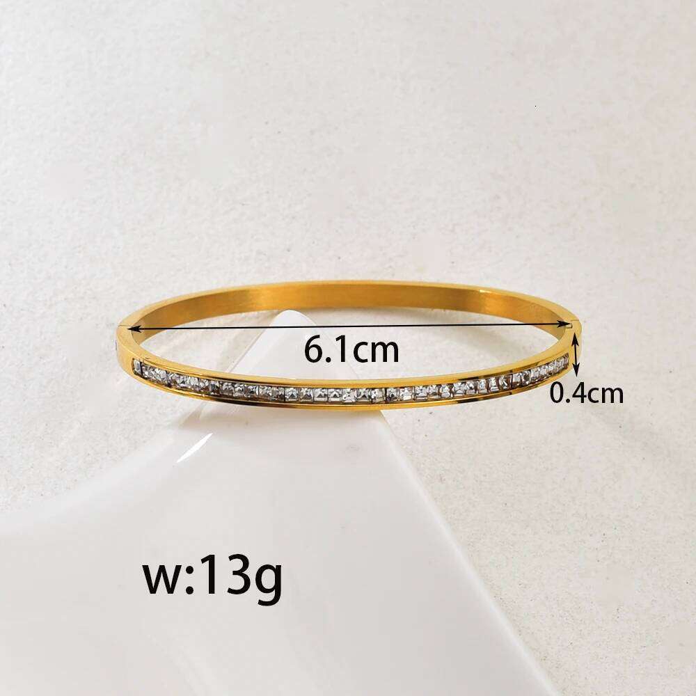 C03 stainless steel for girls, starry sky studded diamonds, exquisite ins style gold bracelet with full diamonds XJ260303