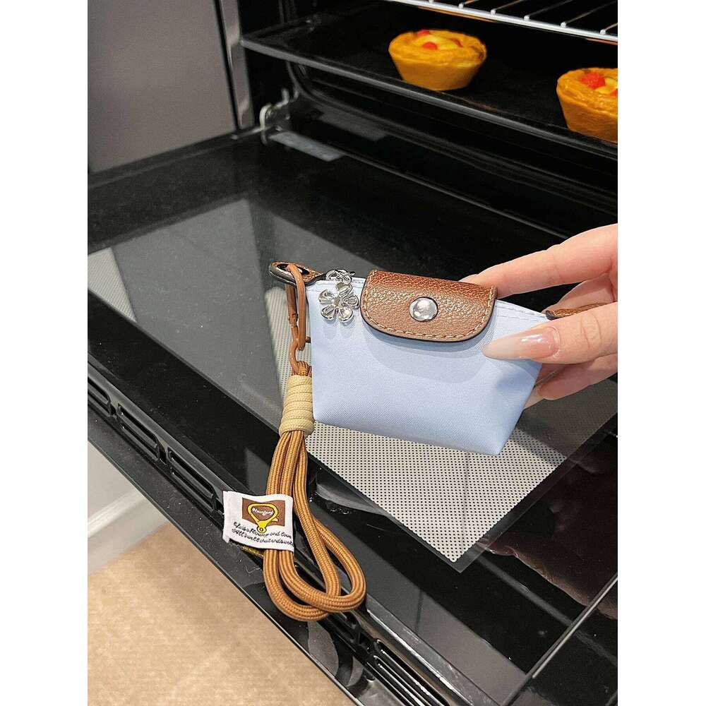 Hot Selling Exquisite Fashion Mini Handbag Wallet Simple Solid Color Ins Korean Style Storage Makeupbag Girl Women Birthday Gift C260304