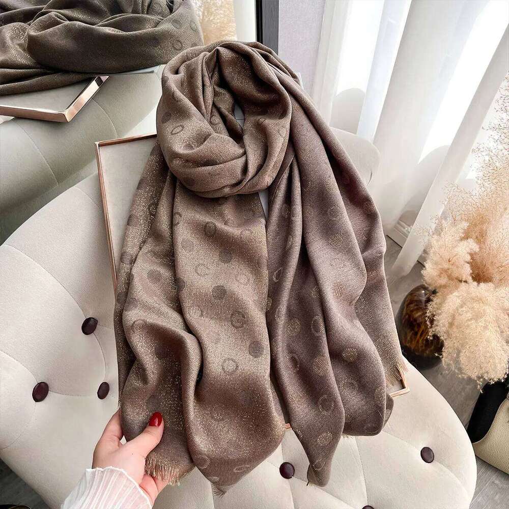New Spring and Autumn Women Elegance Print Shawl Brand Designer Lady Golden Thread long Scarf Muslim Wrap Headscarf Pashmina XJ260304