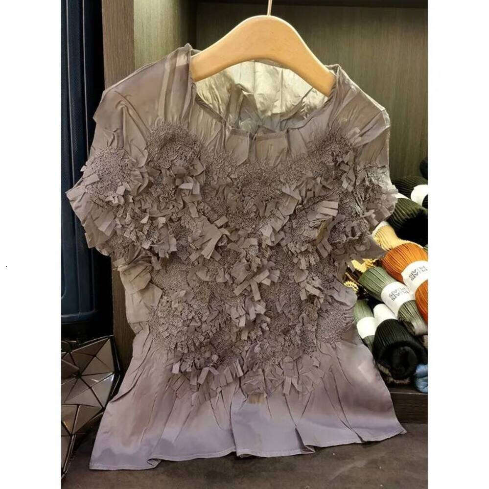 ZHE HAN Miyake Pleated Tops Elegant Commuter Slim Thin Short-Sleeved T-Shirt Female Summer New Simple Vacation Clothing Wrinkle-Free