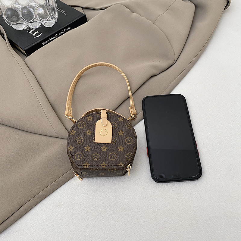 Free shipping shoulder bag for womens Fashionable and compact handbag mini single shoulder crossbody women's bag