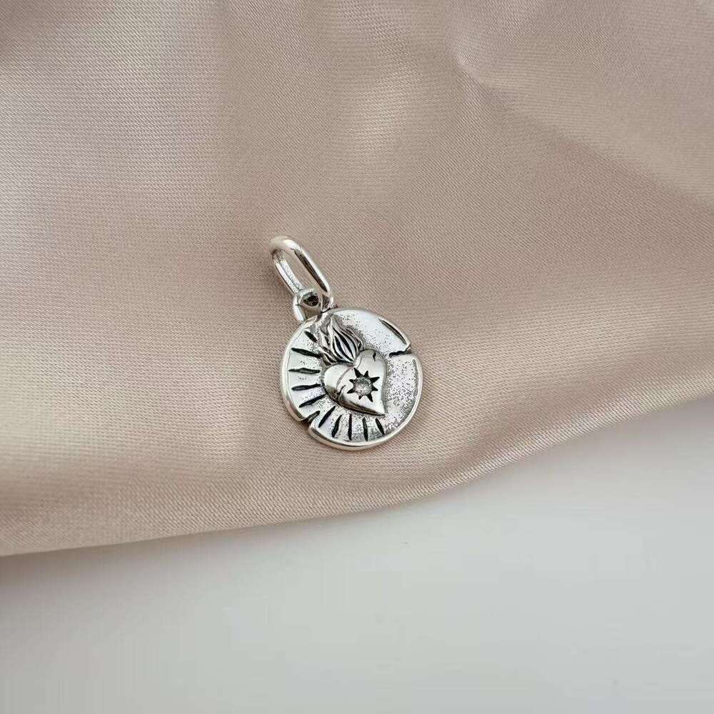 Coin Pendant Charms 925 Silver Vintage Round Seal Metal Golden Skull Compass Medal Beads Bracelets Necklaces Parts Fine Jewelry