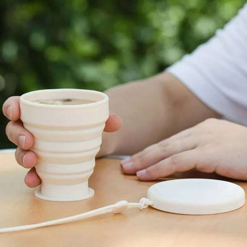 200ml Silicone Folding Water Cup Outdoor Heat Resistant Mug with Lid Reusable Portable Drinking Mugs for Travel Camping S260303