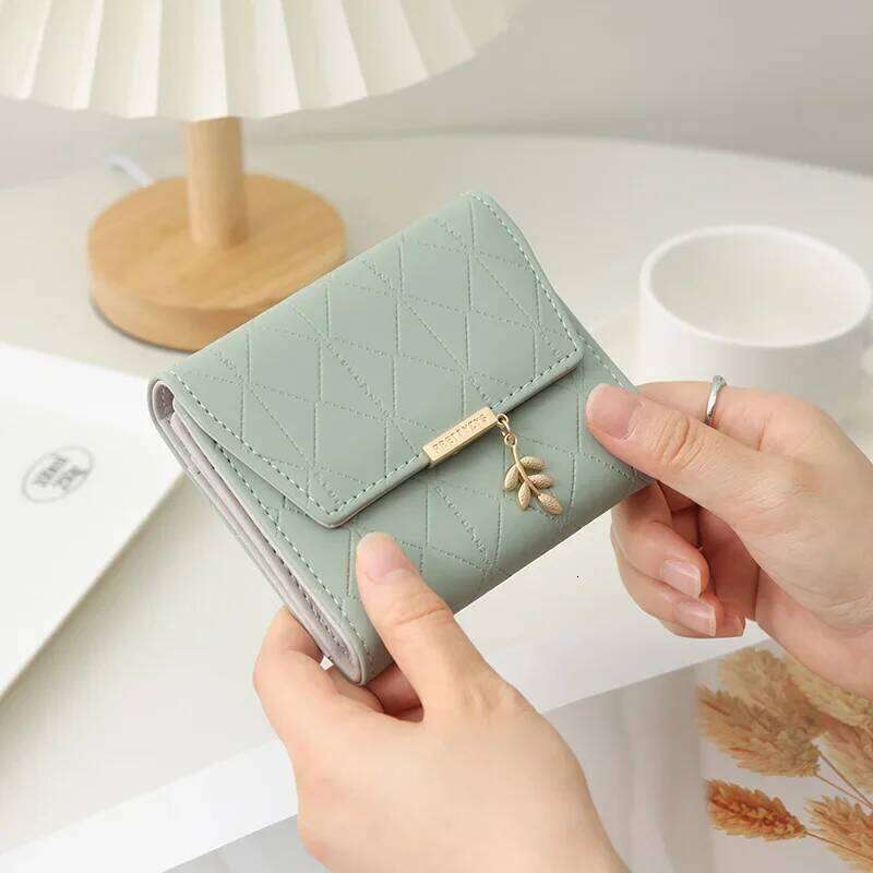Ins Small Short Wallet Woman New High Texture PU Diamond Check Leaf Pendant Three Fold Bag Multi-card Folding Student Coin C260304