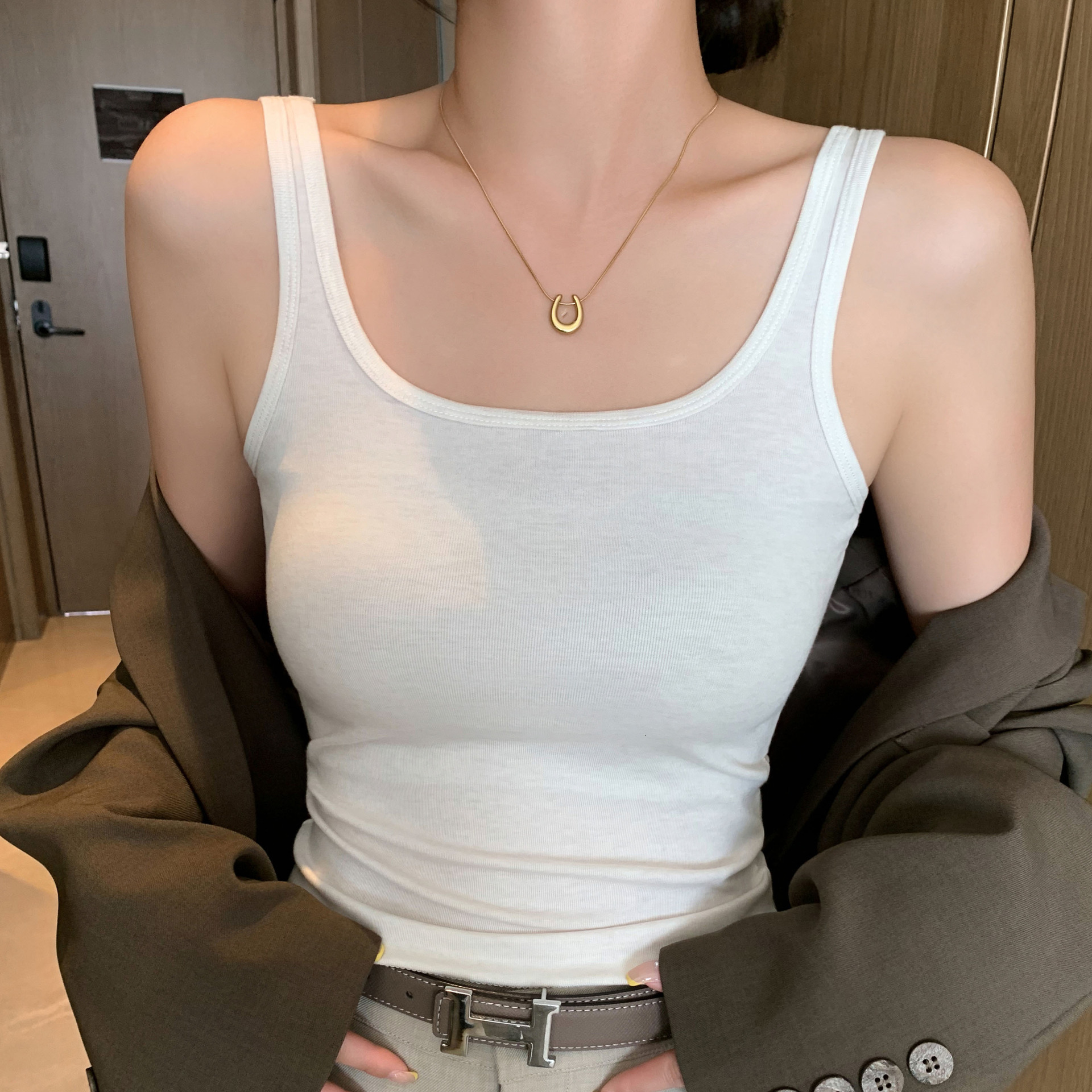 K3320 Premium Acetate Lyocell U-neck Camisole For Designer Hoodie Women Designer Shirt Slim-fit Merino Wool Base Shirt For Polo Shirt Spring And Summer