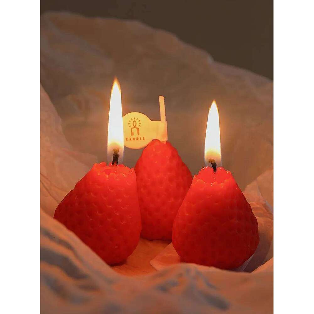 Cute Fruit Shaped Scented Candles: Peach, Apple and Strawberry Fragrance, Natural Soy Wax for Home Decoration, Gift, Relaxation W260304 W260305