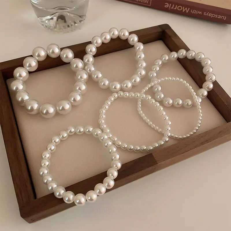 Elegant White Faux Pearls Beaded Bracelets for Wen Adjustable Elastic Rope Bracelet French Luxury Hands Jewelry AccoriesW251025