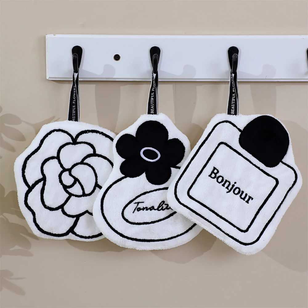 NEW Rose Flower Hanging Hand Towel Decorative Absorbent Towel for Kitchen BathroomT260305