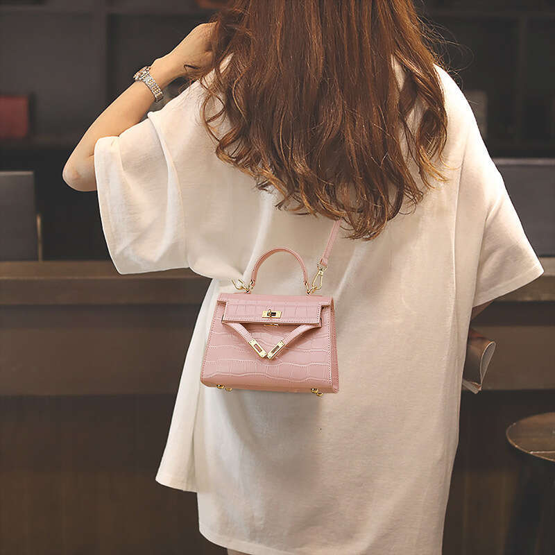 Luxury Shoulder Bags Totes Hobo New Fashion Crossbody Underarm Mini Light Handheld Small Square Bag Versatile Genuine Leather Women S SENYY