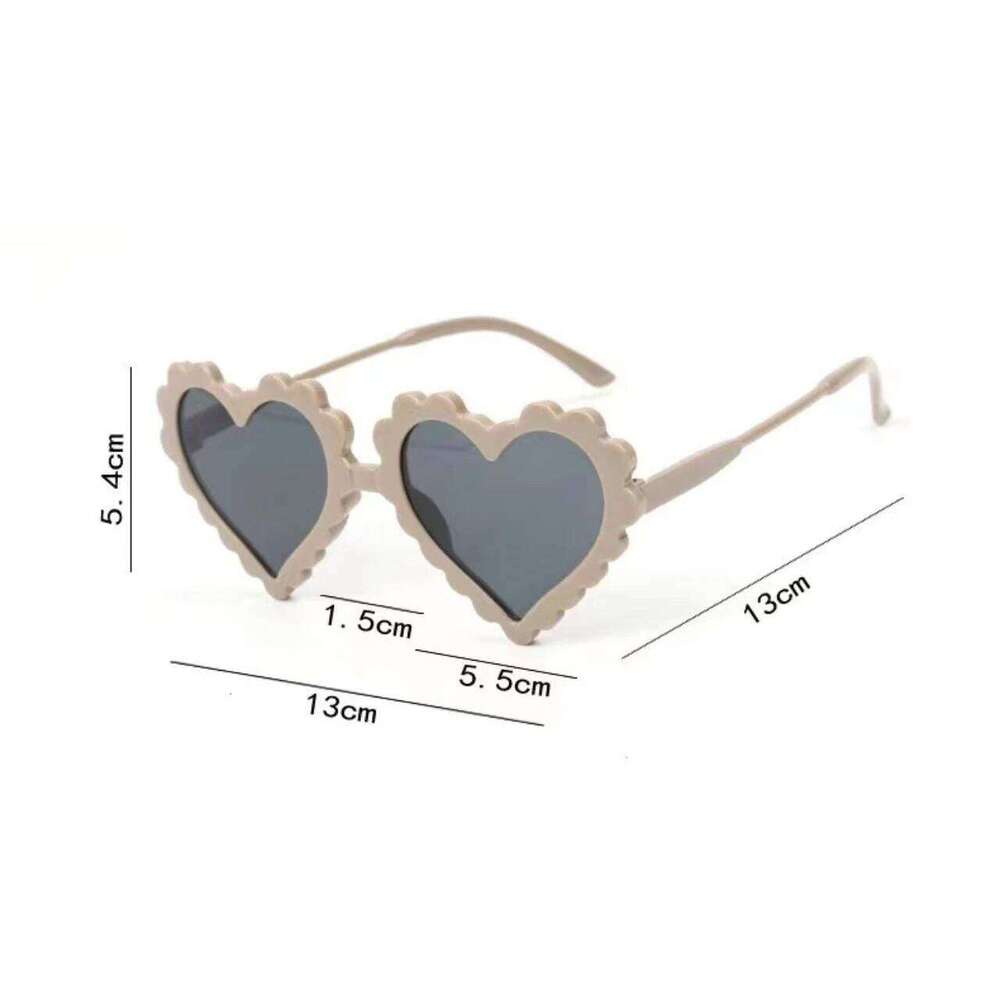 Heart Shaped Sunglasses Children Boys Girls UV400 Sunglassese Outdoor Cute Cartoon Eyewear for Kids Z260305