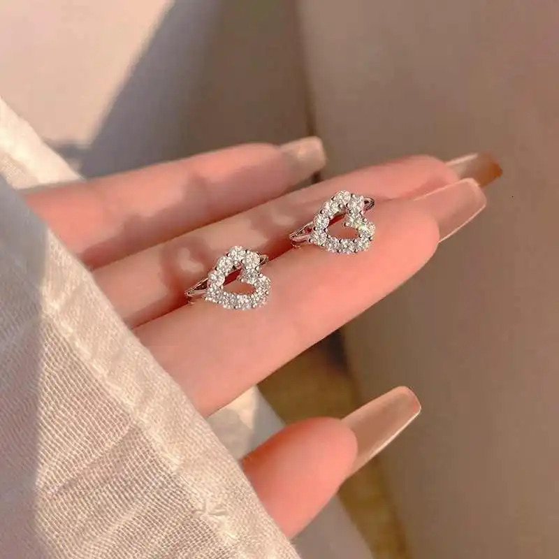 Lnngy Cute Hollow Heart Hoop Earring For Women 925 Sterling Silver Shiny Stud Earrings Fashion Ear Buckle Jewelry 260303