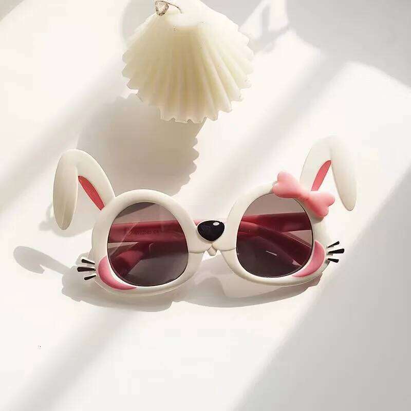 New Girl's Super Little Rabbit Sunglasses Stylish Cartoon Children's Eyewea Baby Outdoor play Cute Eyeglasses Z260304