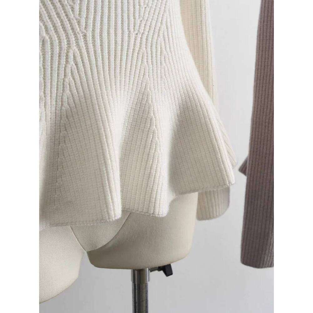 2024 French Autumn Winter Sexy Knitted Elegant for Women Y2k Retro Harajuku Sweaters Female Solid Chic Casual Clothes XJ260305