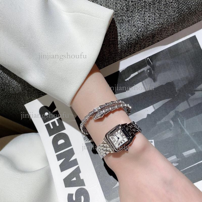 2026 Designer Zircon Snake Bone Bracelet Luxury Brand Women's Niche Design High End Temperament Exquisite Bracelet Fashion Trend Jewelry