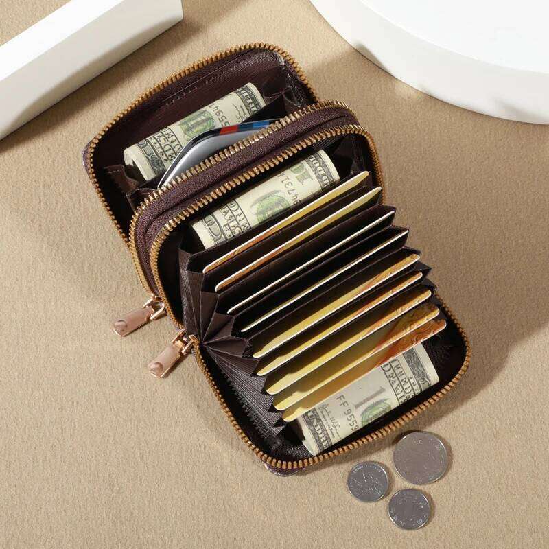 Chic Vintage Zippered Card Holder Wallet for Women - Secure Multi-Card Slots, Fashionable Faux Leather with Coin PurseLuxurious C260304