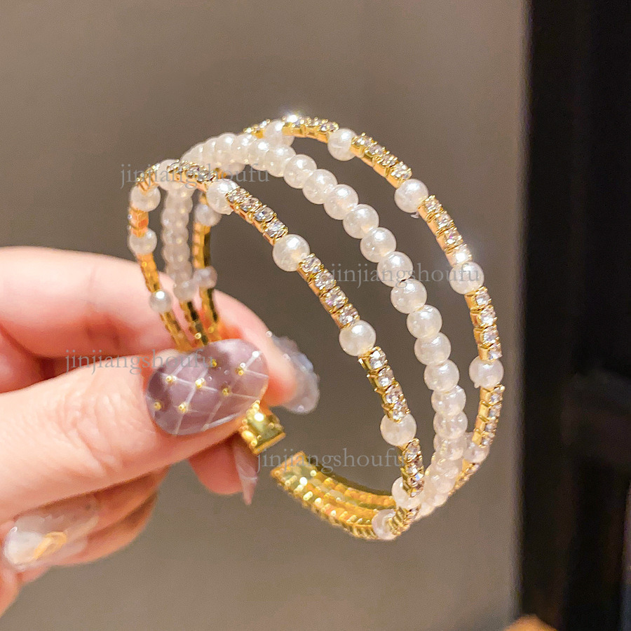 2026 Designer Bracelet Luxury Trendy Women's Jewelry European And American Fashion High End Zircon Breathable Exquisite Geometric Heart Shaped Ho