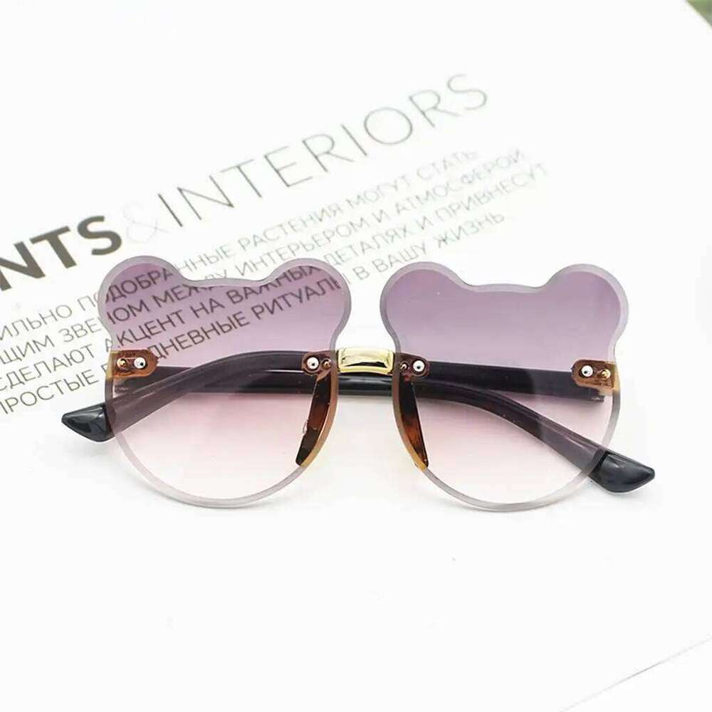 Unique Cat Ear Kids Sunglasses Fashion Resin Lens Protection Lovely Party Decoration Oversized Eyewear for Child Travel Z260304