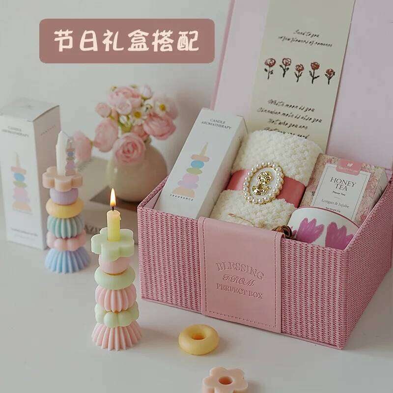 Duiduile Fragrant Aromatherapy Candles, Elegant Home Decoration, Ideal Christmas Gift and Souvenir for Any Celebration W260304 W260305