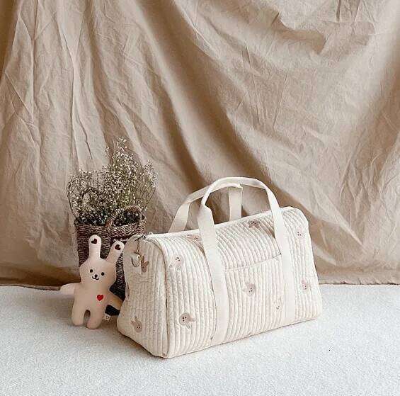Korean ins new embroidered mommy large capacity duffel portable messenger bag Z260304