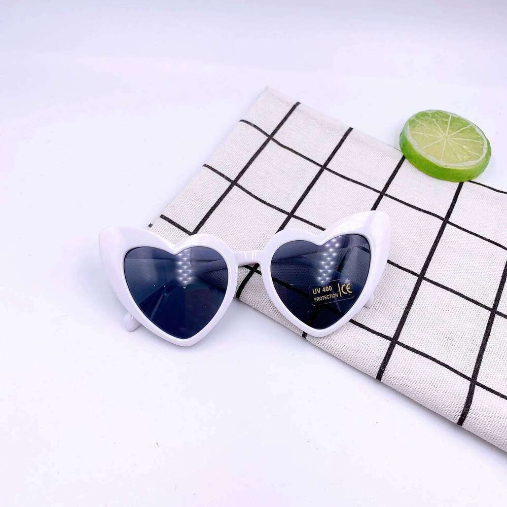 New Peach Heart Frame Fashion Personality Boys and Girls Children's Glasses Sunglasses Outdoor Sunvisor Z260305