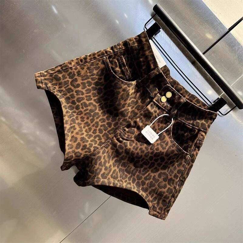 Summer 2025 New American Leopard Print High Waist Close-Fitting Women Denim Shorts Wide Feet Leakage Thigh Sexy Hot Pants XJ260305