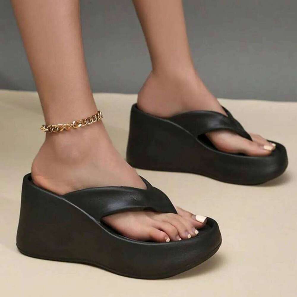 2025 New Women Fashion Slippers Soft EVA Summer Platform Shoes Girls Beach Flip Flops Thick Sole Female High Heel Street Sandals