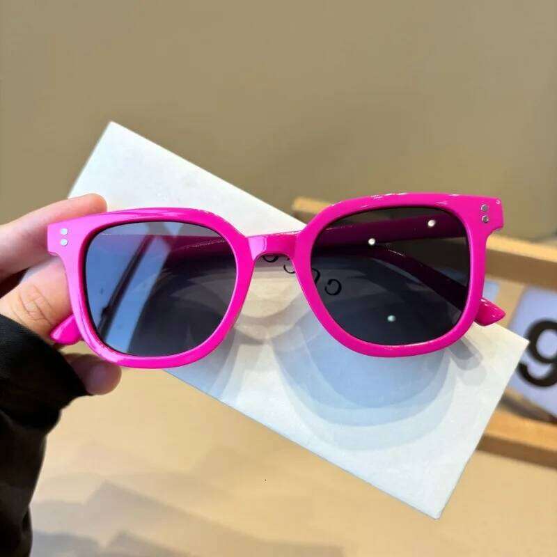 New Cool Small Frame Square Children's Sunglasses Cute Baby Outdoor Sunshade Glasses Kids Summer UV Protection Shades Eyewear Z260305