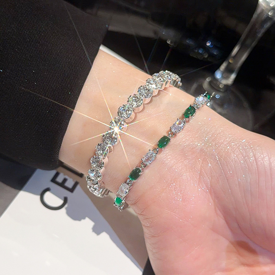 Korean-style ins zircon oval clasp bracelet, simple fashionable, versatile and stylish, with a unique design, niche jewelry - view 3