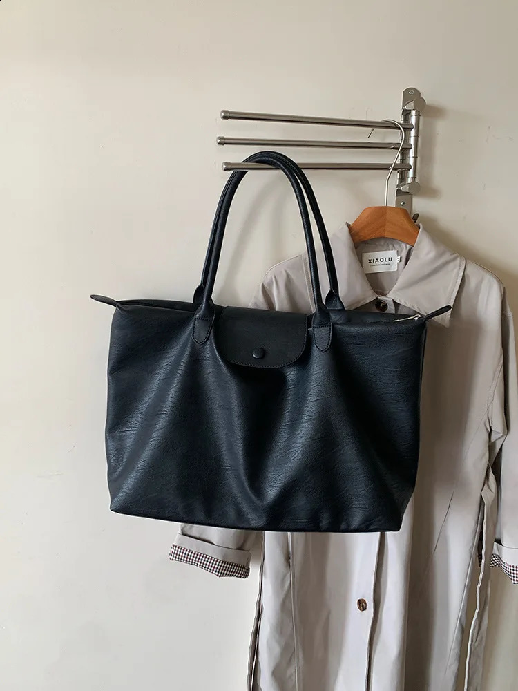 CGC BAG Large Capacity Women Tote Bag High Quality PU Leather Shoulder Bag Simple Commuting Female Handbag 260302