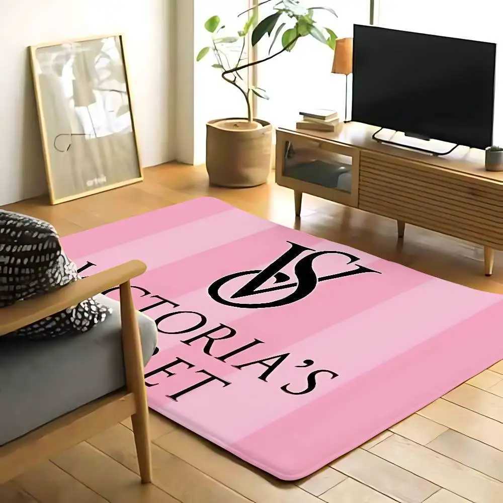 V-Vics-torias S-Sec-rets Floor Mat Graphic Printed Flannel Doormats For Bathroom Kitchen Entrance Carpet Home DecorT260305