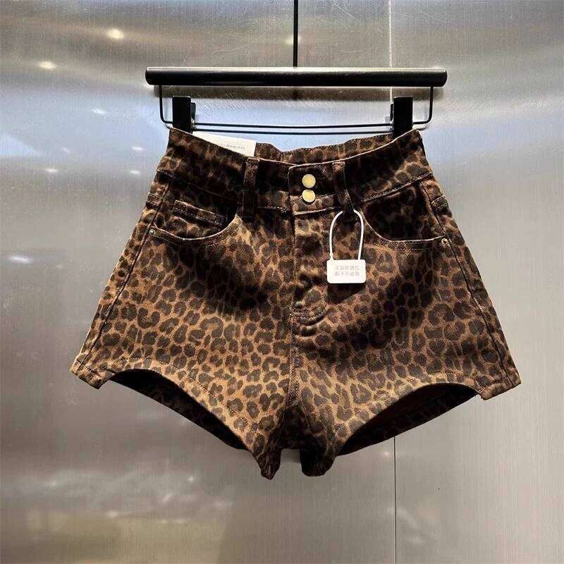 Summer 2025 New American Leopard Print High Waist Close-Fitting Women Denim Shorts Wide Feet Leakage Thigh Sexy Hot Pants XJ260305