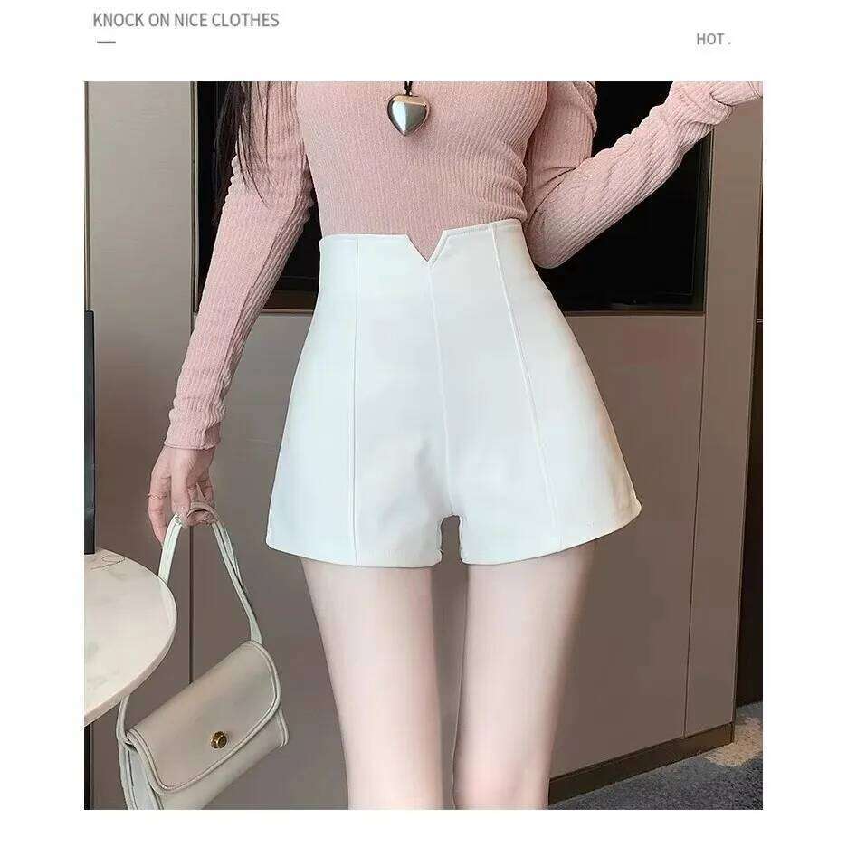 Woolen shorts women's high waisted hot as a base versatile boots for autumn and winter 2025 new casual black pants f XJ260305