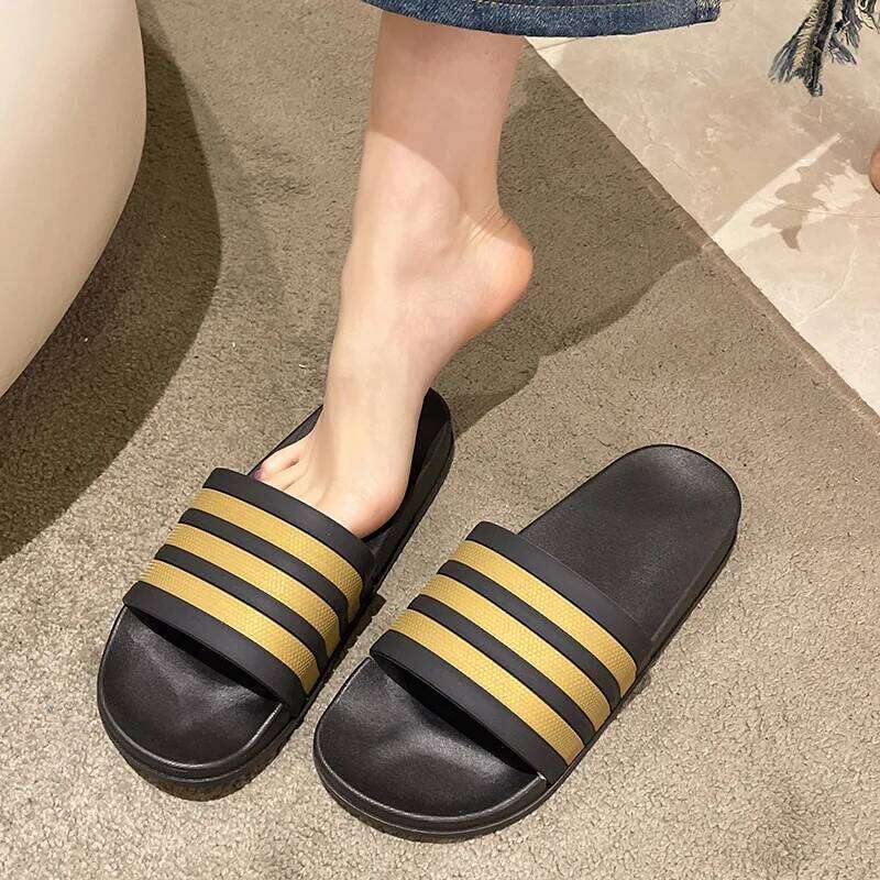 Kidmi 2025 New Women's Home Indoor Non-slip Bathroom Outdoor Swimming Soft Beach Slippers For Women