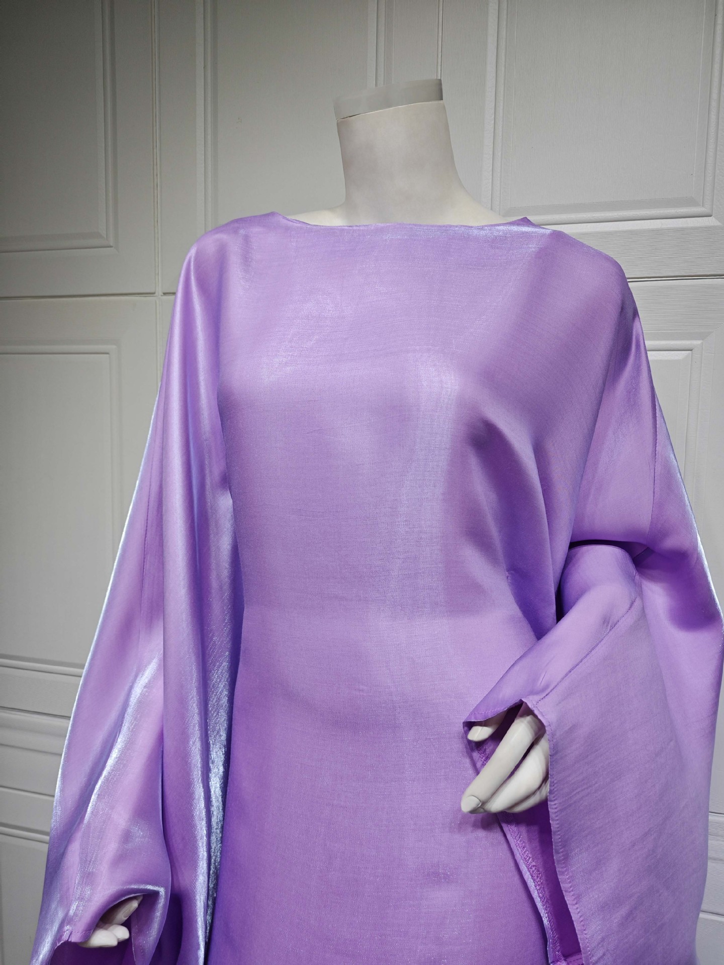 Ethnic Clothing Muslim Kaftan Dress Shiny Batwing Satin Maxi Abaya Dubai Luxury 2026 Abaya For Women Islam Caftan Marocain Femme Long Robes