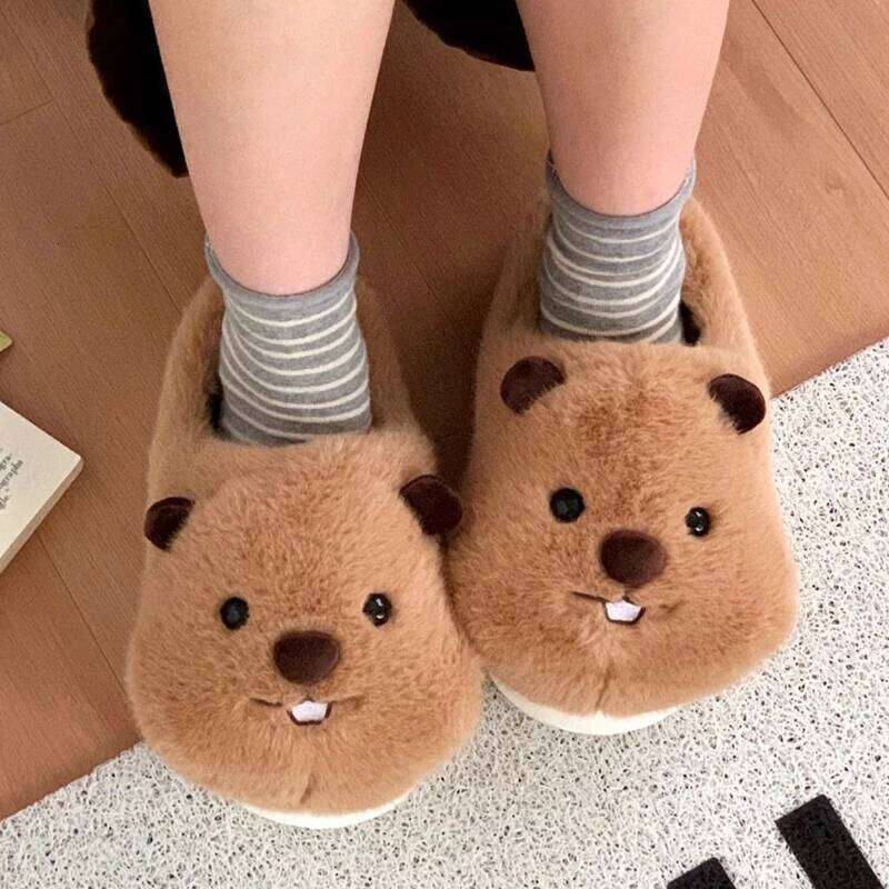 2026 New Indoor Fluffy Slippers For Women Men Winter Warm Shoes Soft Plush Cute Cartoon Style Couples Home Floor Cotton Slipper