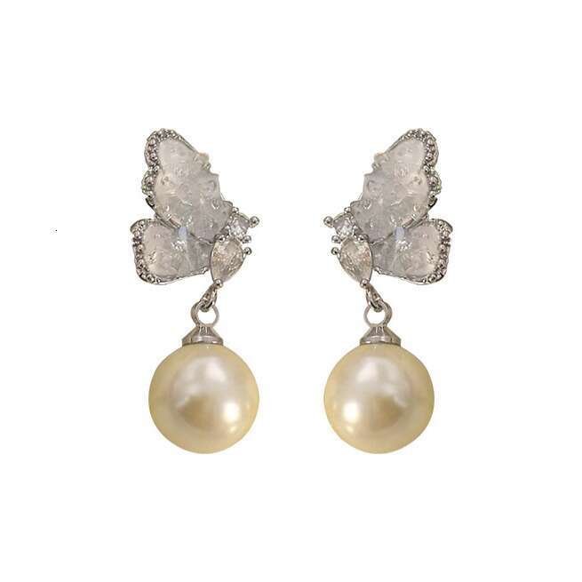 Sweet Fresh Forest-style Symmetrical Gradient Crystal Butterfly Earrings Pearl Earrings