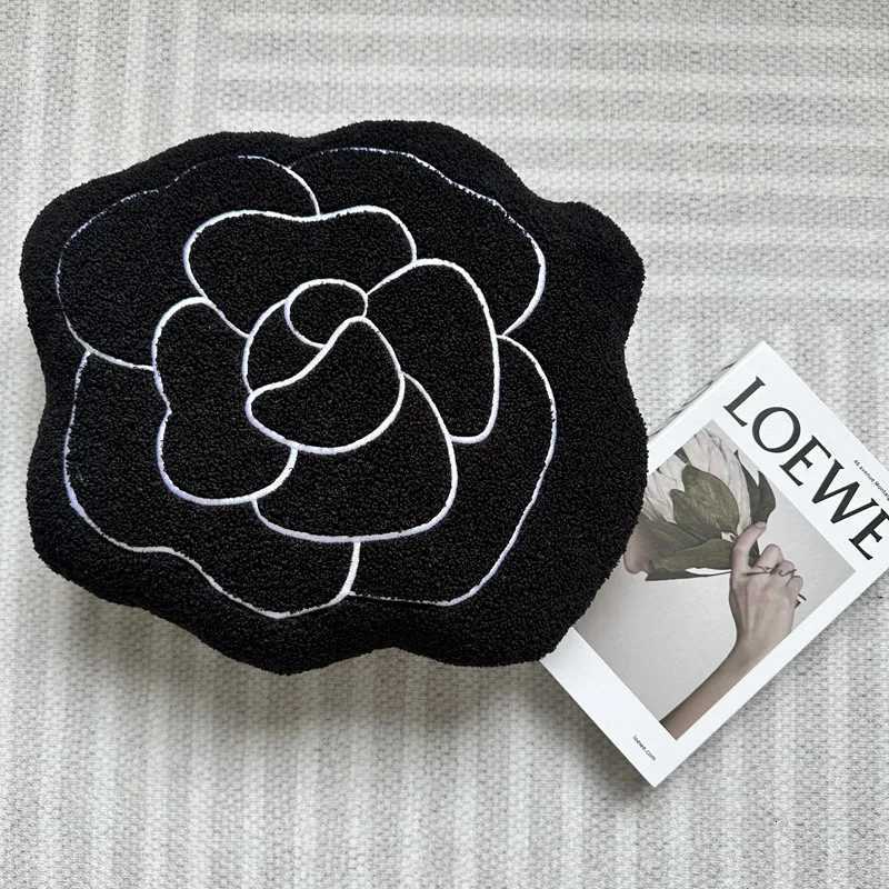 Black and White Camellia Pillow Cushion Sofa Bay Window Cream Home Decoration OrnamentsT260305