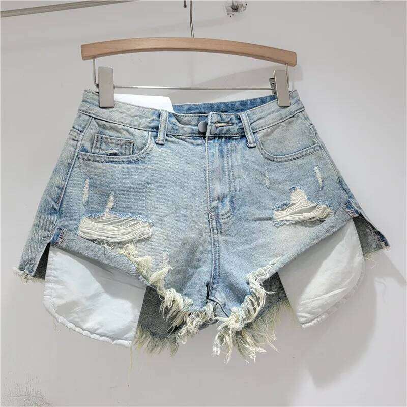2026 Summer New Light Color Perforated Design Denim Shorts Women's Wide Legs Slim Fashion Ragged Edge A-line Ropa Mujer XJ260305