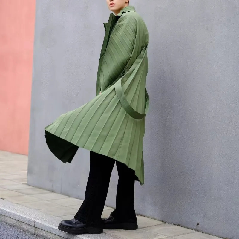 Japan Pleated Mens Trench Coat Miyake Fall Winter Loose Drape Casual British Style Mediumlength Jacket WrinkleFree 260302