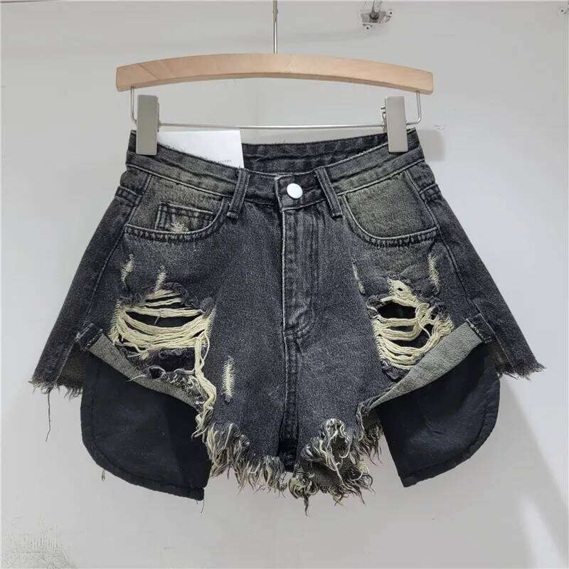2026 Summer New Light Color Perforated Design Denim Shorts Women's Wide Legs Slim Fashion Ragged Edge A-line Ropa Mujer XJ260305