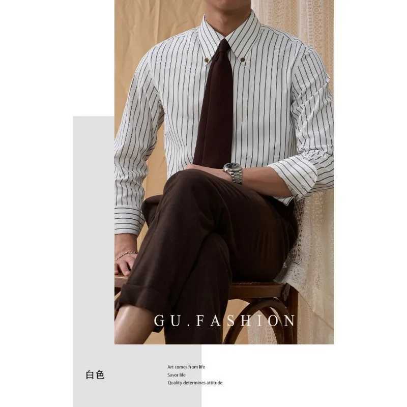 Retro British Striped Long-sLeeved Casual Corduroy Shirt Autumn Mens Business Slim Cardigan M260305