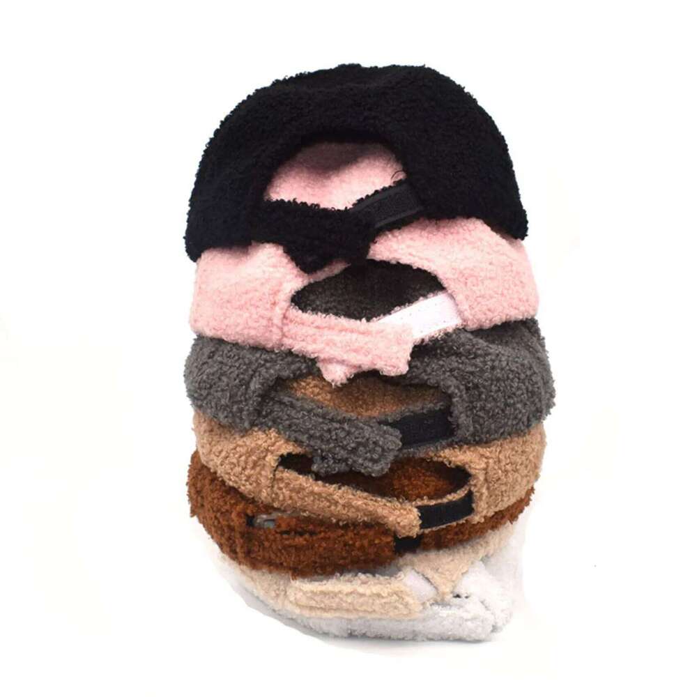 Cashmere Baseball Cap New Winter Windproof Lamb Wool Warm Caps Women Men Plush Simple Hat Casual Comfortable Outdoor Hats Y260304