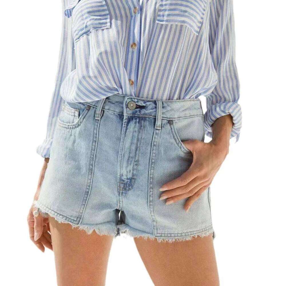 European and American High-waisted Casual Pocket Denim Shorts, Women's New Summer Fashionable Design Sense Stitching Short Jeans XJ260305