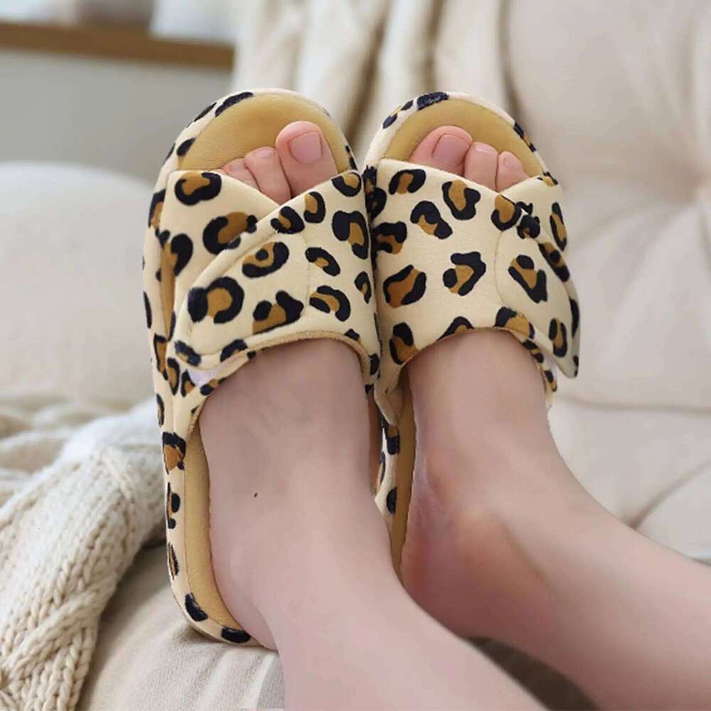 Kidmi Fashion Women Indoor Soft Orthopedic Home Summer Outdoor Open Toe Breathable Flat Slippers Arch Support